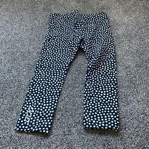 Black and white Polka dot Lorna Jane Capris